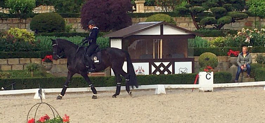 Tatiana und Diavolessa fahren nach Tokio